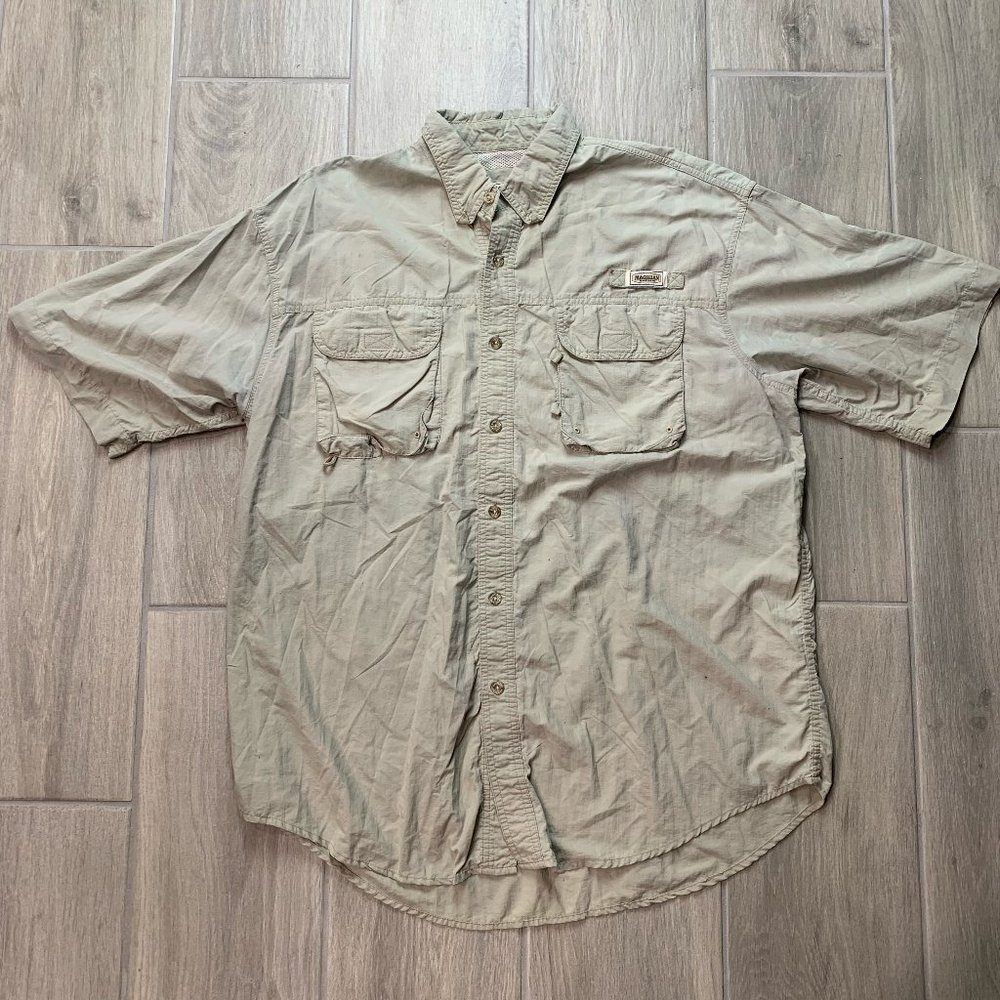 Magellan Sportswear Fish Gear Loose Fit Shirt XL Tan Vented Short Sleeve